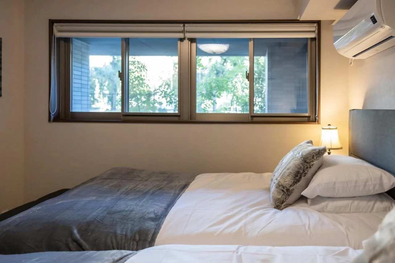 Crest Otemae Stay - Self Check-In Only Osaka Apartment